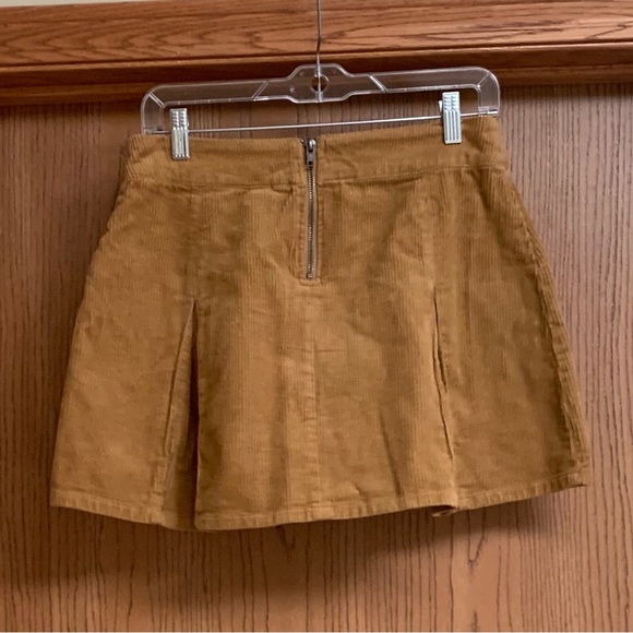 Wild Fable Mustard Skirt - Picture 3 of 5